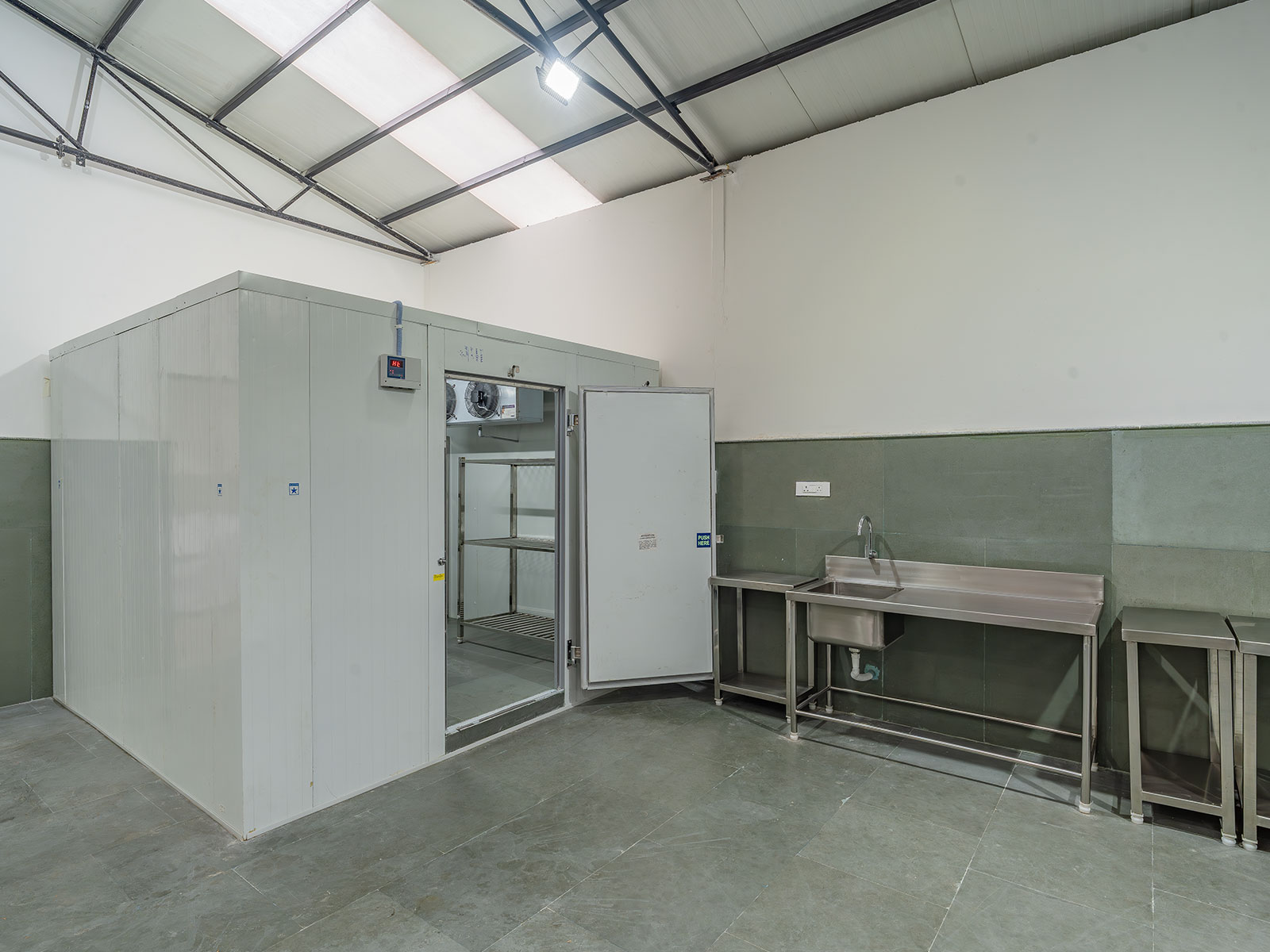 Commercial Kitchen – Full catering area